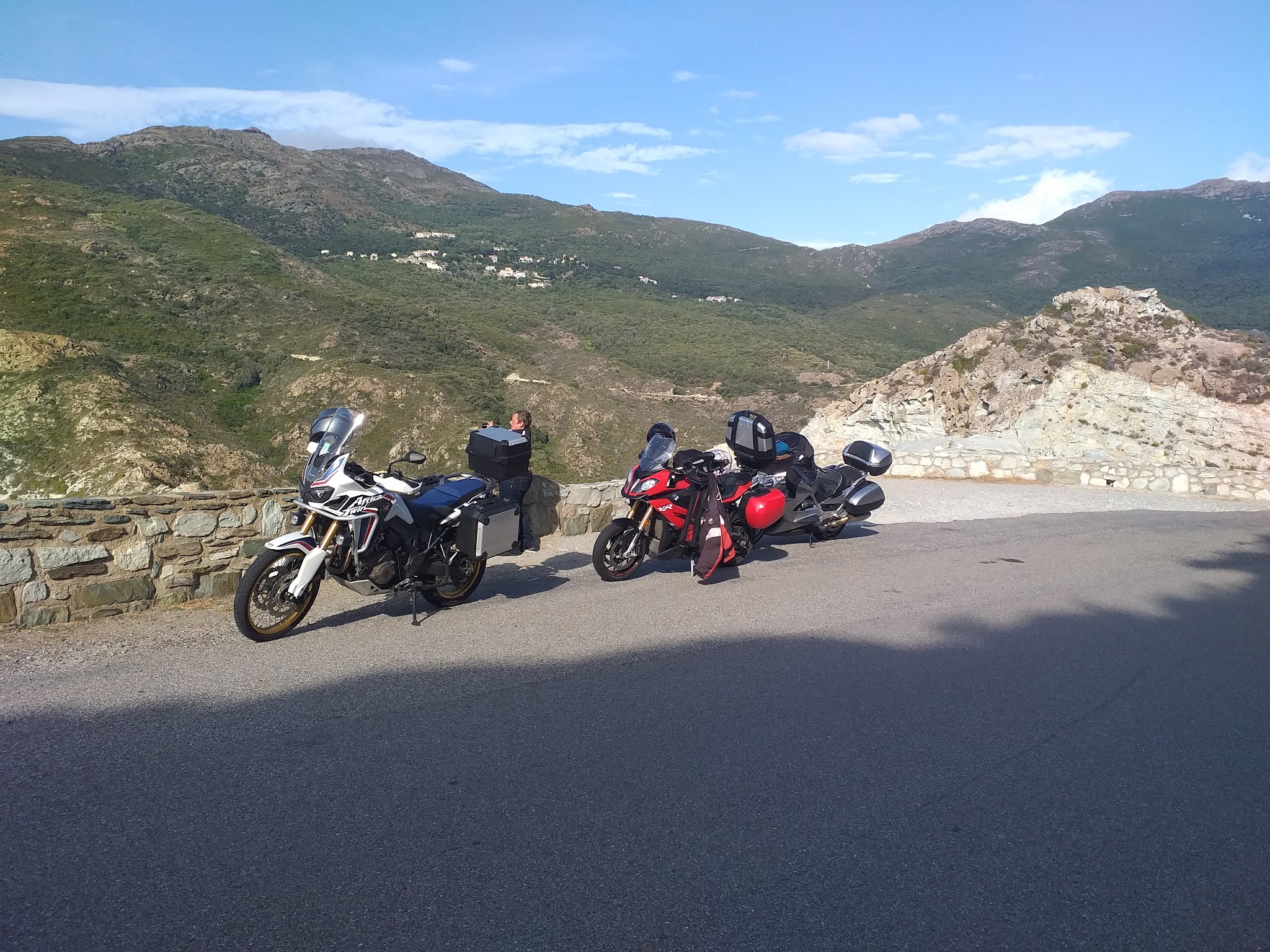 tour de corse en moto budget